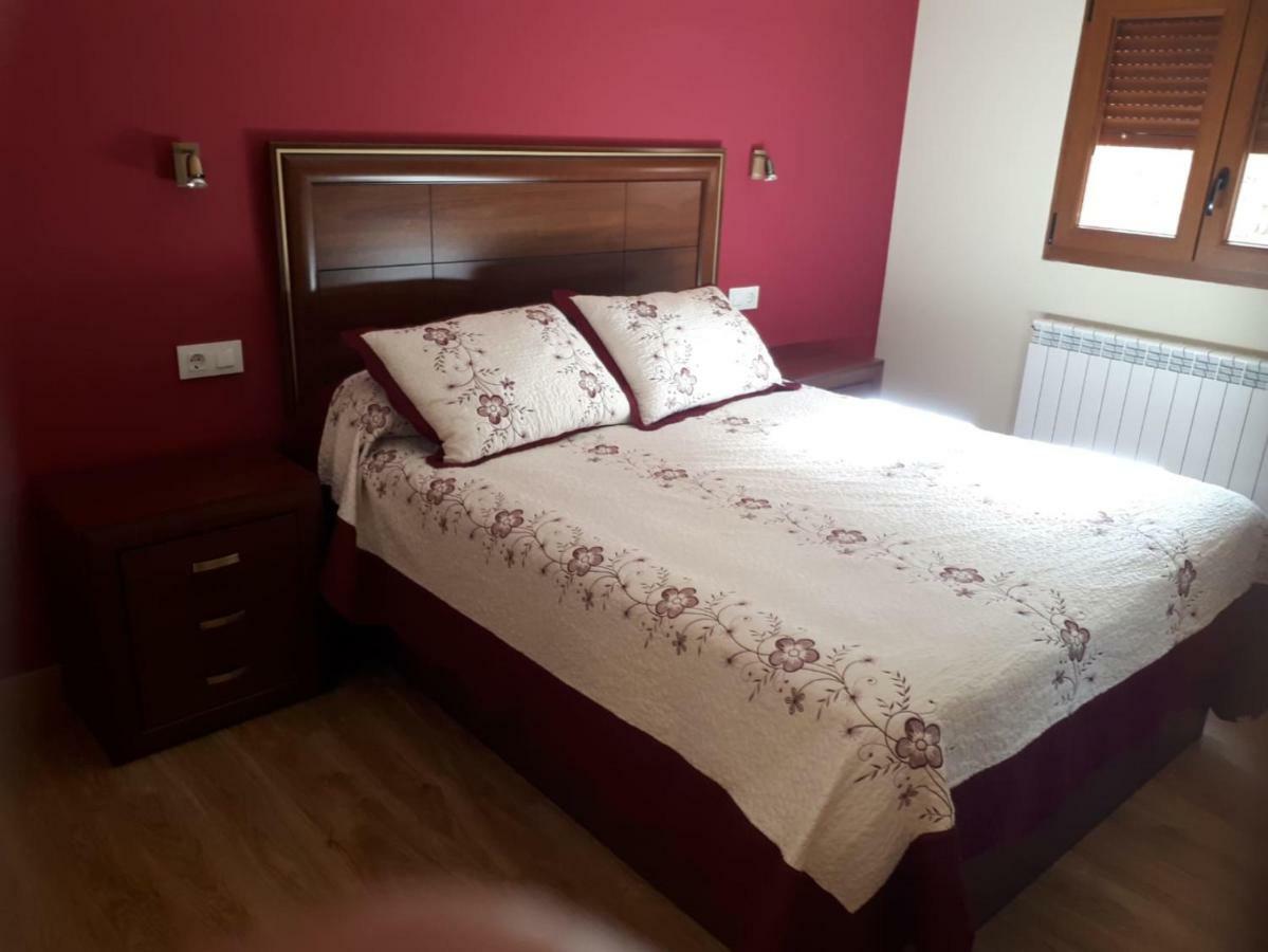 Apartamentos Camino Santo Toribio Mieses Bagian luar foto